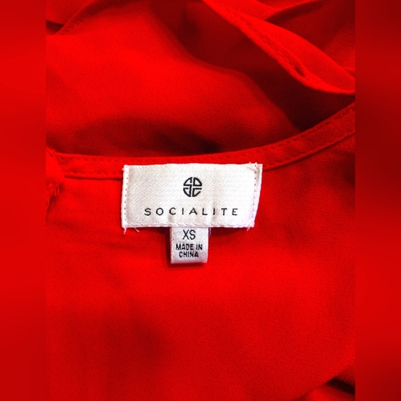 Red Ruffle Sleeve Flouncy Dress Size XS - Picture 7 of 8